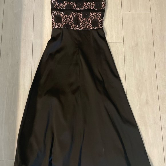 Le Chateau Dress for Teenagers/Junior Girls | Size XL - Picture 4 of 6